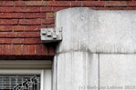 Opvallende blokjes naast de voordeur, er zijn vele varianten.
<br/>
Gert-Jan Lobbes, 2015
